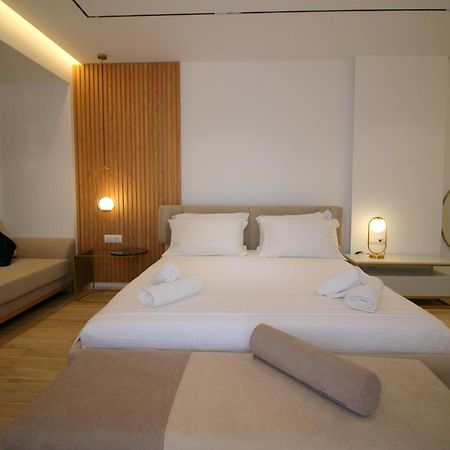 Julia Hotel Sarandë Buitenkant foto