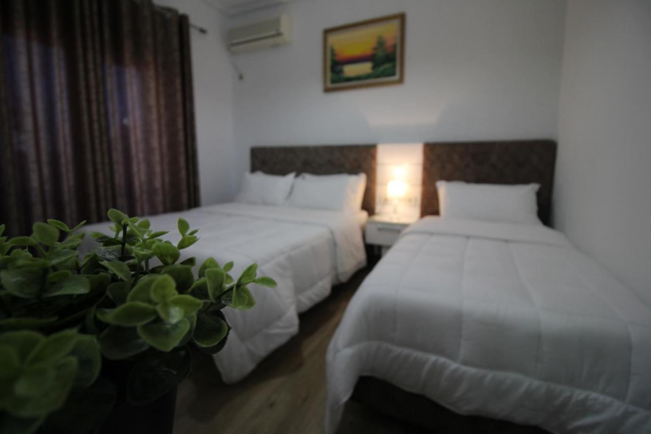 Julia Hotel Sarandë Buitenkant foto